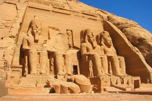 origen Abu SImbel Templo de Ramsés II