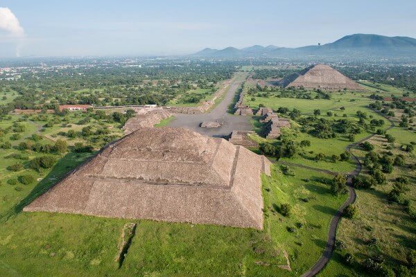 piramide del sol de la cultura teotihuacana arquitectura
