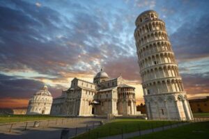 origen e historia de la Torre de Pisa