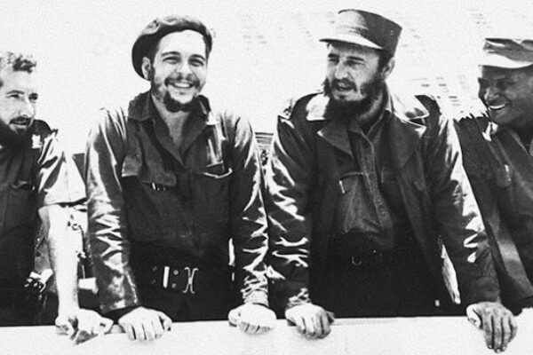 quien hizo la revolución cubana historia