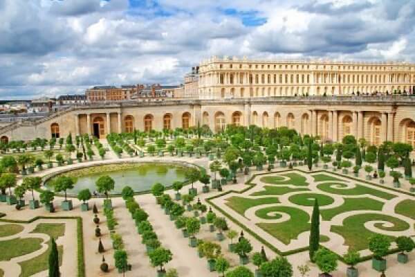 cuándo se construyó el Palacio de Versalles