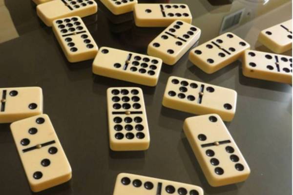 origen e historia del dominó