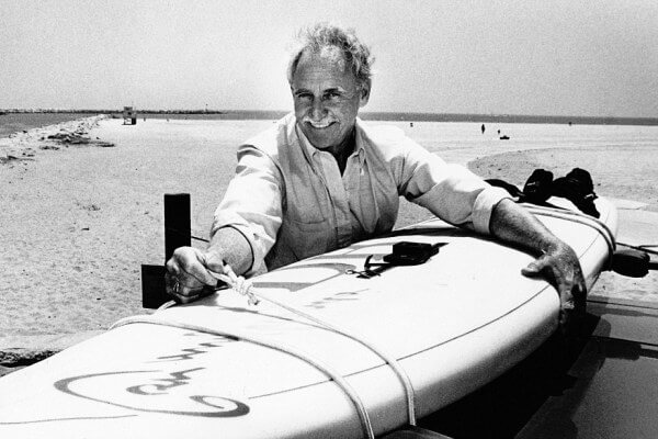 quién es el inventor del windsurf y en qué año