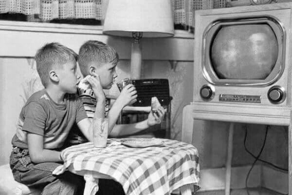 quién inventó la televisión